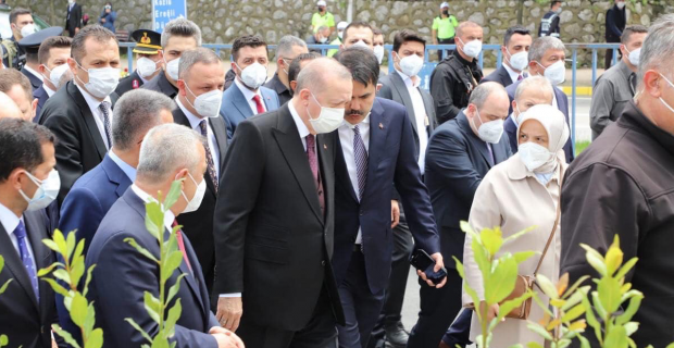 Cumhurbaşkanı Erdoğan, Çevre Bakanı Kurum'dan bilgi aldı