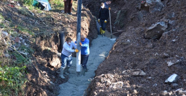 Horoz Deresi’ne 800 metre kanalizasyon hattı yapılıyor