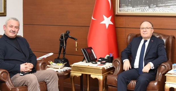 Osman Zaimoğlu, Vali Tutulmaz'ı ziyaret etti