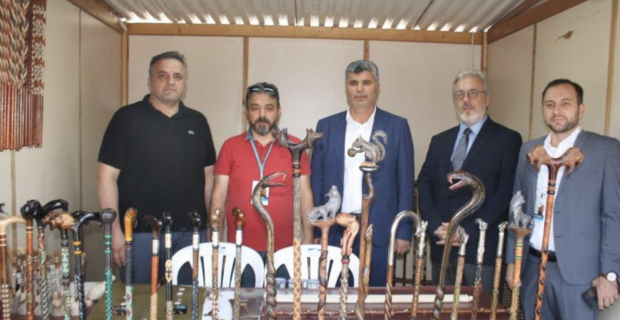Açılış kurdelesini ZONDEF Genel Başkanı Ziya Öncan kesti